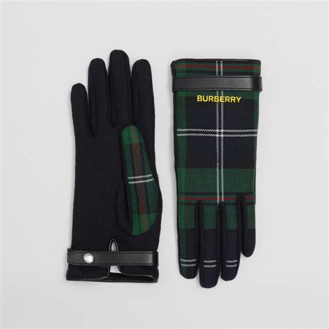 burberry cashmere smart gloves|Check Cashmere Blend Gloves in Snug .